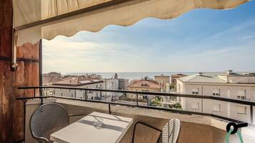Chambre Double, balcon | Balcon