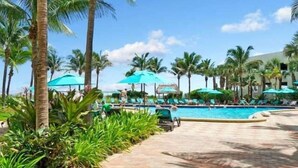 Unclassified image, 2 of 36, button - Beautiful APT w/ Ocean View and Beach Access (Hollywood)
