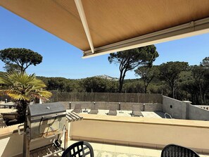 Terrace/patio - Holiday home Bel Coll 8p airco pool and views (L'Escala)