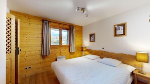 2 chambres, fer et planche Ă repasser, draps fournis