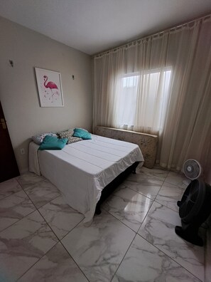 2 dormitorios, tabla de planchar con plancha, wifi