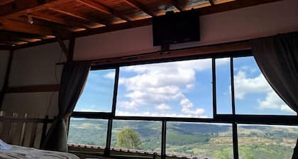 Cabaña Privada+Tina+Bbq+Wifi+Hamaca+Hoguera+TV+
Compartir
Guardar