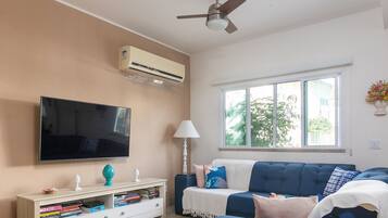 Casa luxo, 4 quartos, piscina particular | Área de estar