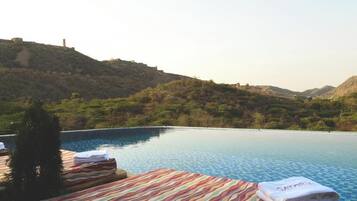 Piscina externa