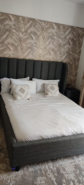 2 chambres, fer et planche Ă repasser, Wi-Fi, literie fournie