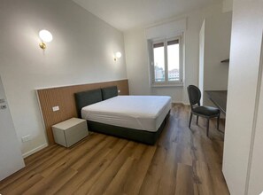 1 makuuhuone, silitysrauta/-lauta, Wi-Fi, vuodevaatteet