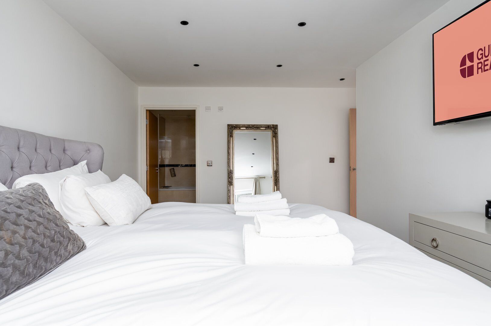 2 Schlafzimmer, Bügeleisen/Bügelbrett, Internetzugang, Bettwäsche