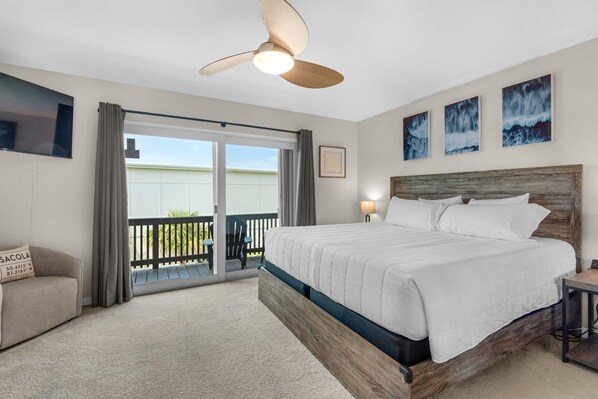 House, 1 King Bed with Sofa bed (Seahorse Siesta)