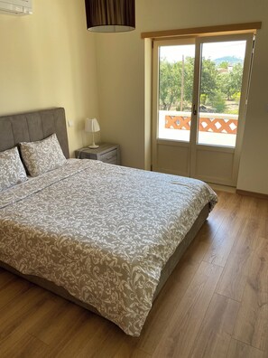 3 bedrooms, WiFi, bed sheets