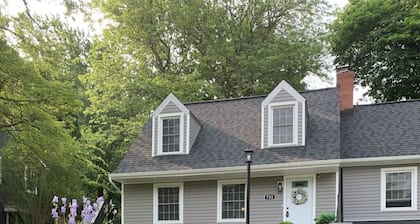 Glenwood Retreat - Close to it All!