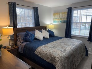 4 bedrooms, desk, iron/ironing board, free WiFi