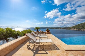 Terrace/patio - VILLA MYRIAM (Sant Joan de Labritja / San Juan)