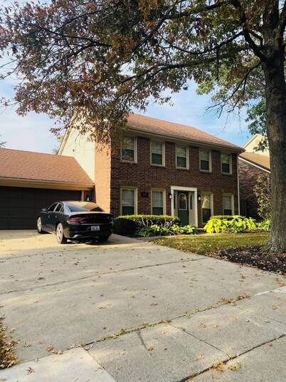 LexFunZone! Fam/Friendly Oasis! Great Park/Neighborhd! Hottub! GameRm! Sleep 8!