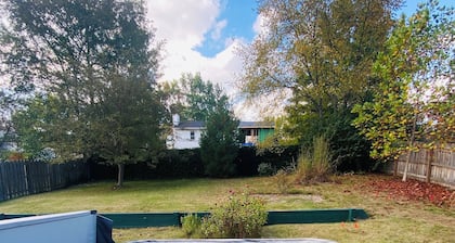 LexFunZone! Fam/Friendly Oasis! Great Park/Neighborhd! Hottub! GameRm! Sleep 8!