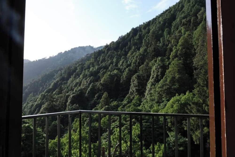 Hotel paradise hills