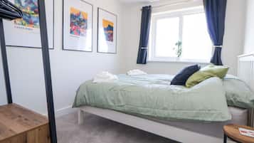 4 bedrooms, individually decorated, individually furnished, free WiFi