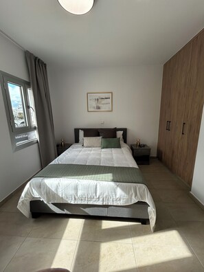 1 quarto, ferros/tábuas de passar roupa, Wi-Fi, roupa de cama