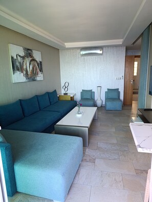 Smart TV, fireplace - La Résidence La Rambla (Fnideq)