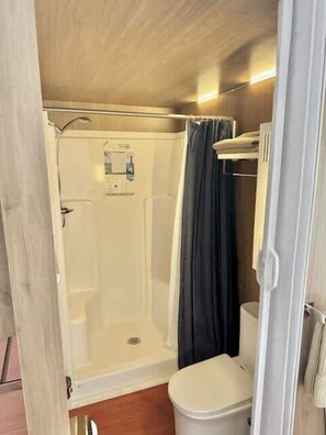 Shower, towels