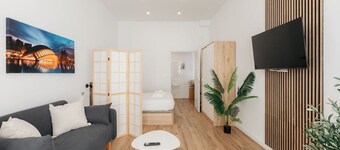 Stylish Studio with Easy Access to Valencia's Best
