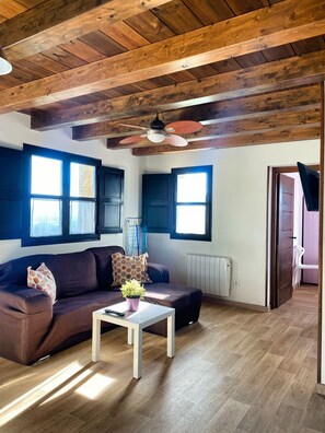 Living area - Apartamentos Spa Casco Histórico de Isla (Isla)