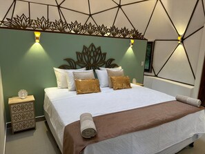 Luxury Cottage, Garden View, Mountainside | Egyptian cotton sheets, premium bedding, pillow-top beds, minibar