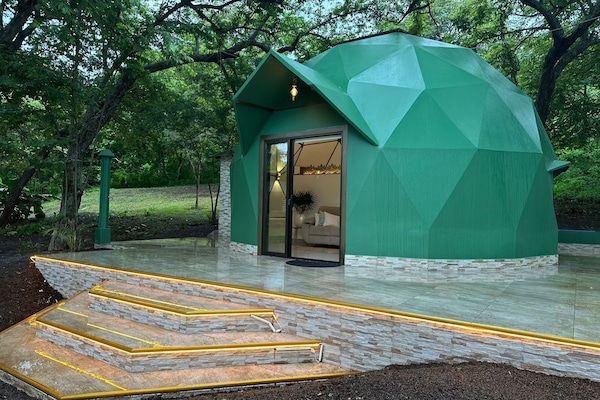 Casa de campo superluxo, vista para o jardim, ao lado da montanha | Fachada da propriedade