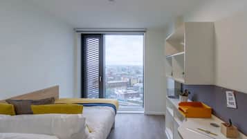 Single Room, Non Smoking | Blackout curtains, free WiFi
