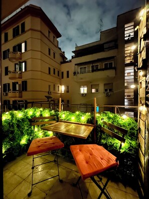 Deluxe-Apartment, Stadtblick | Balkon