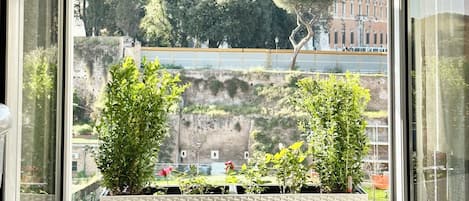 Panoramic Apartment, City View | Bathroom | Shower, hair dryer, towels, soap