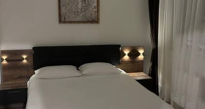 DOL House Apartment = Scenic Views and Premium Comfort