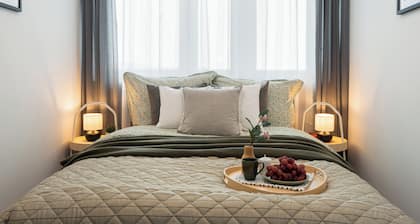 Silver - by Kairos Apartments