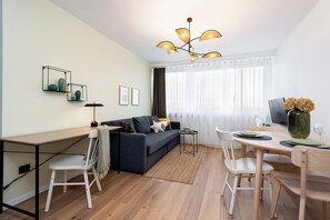 Living area - Silver - by Kairos Apartments (Gliwice)