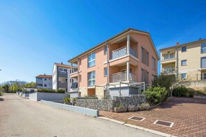 Exterior - Holiday apartment with balcony and air conditioning (Čižići)