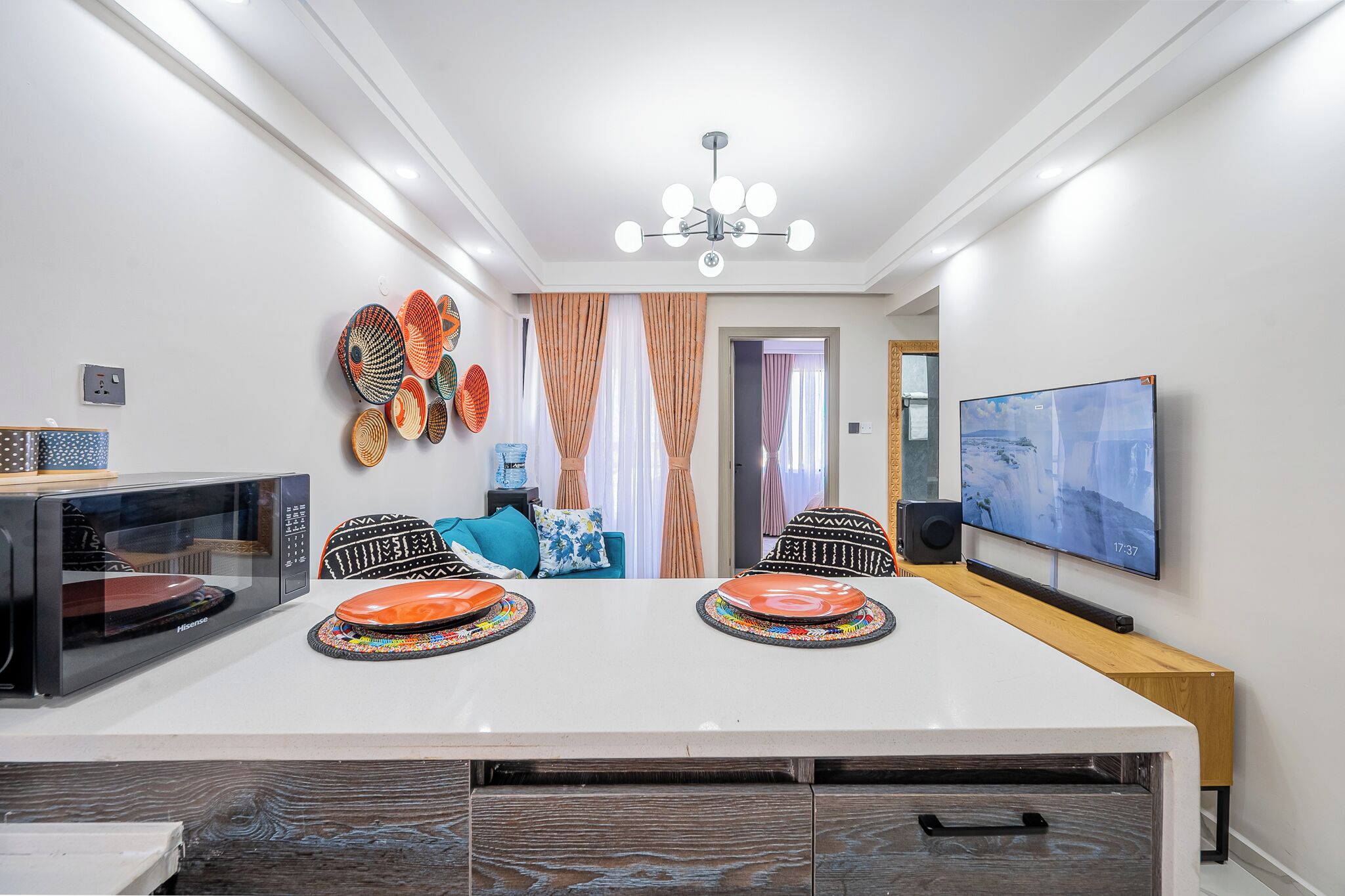 المنشأة من الداخل