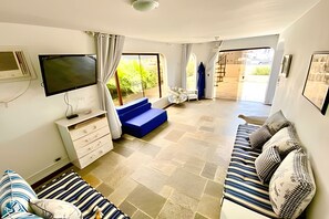 Apartment | Living area - Cobertura Triplex no Guarujá SP 1 (Guaruja)