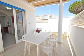 Villa, para fumadores | 4 habitaciones 