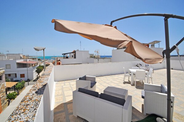 Apartment, Smoking | 3 bedrooms