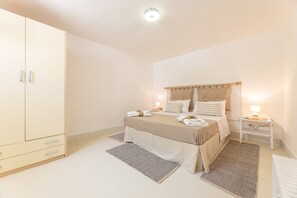 Apartment, Smoking | 1 bedroom