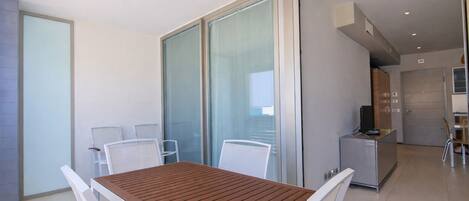 Huoneisto, tupakointi sallittu | 1 makuuhuone, äänieristys