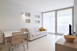 Apartment, Raucher | 1 Schlafzimmer, schallisolierte Zimmer