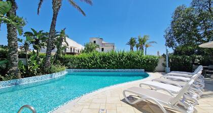 Arainn Lupiae - House for 3 Guests in Residence With Pool