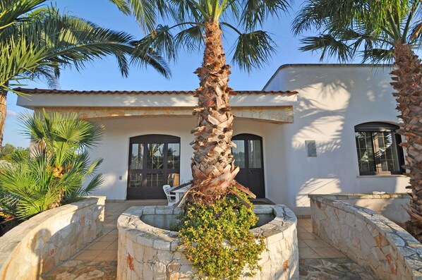 Villa, Smoking | 2 bedrooms