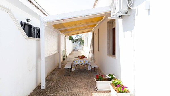 Villa, Smoking