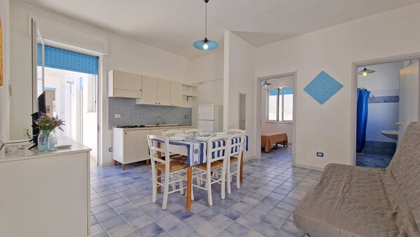 2 bedrooms