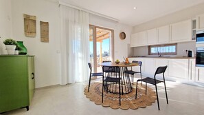 Villa, para fumadores | 2 habitaciones