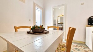 Huis, roken | 2 slaapkamers, een bureau