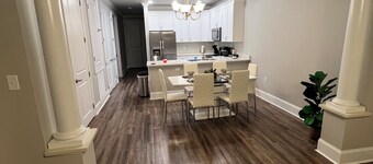 Cozy Waterfront 2-bedroom apartment in serene Slidell