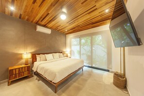 2 bedrooms, iron/ironing board, travel crib, WiFi