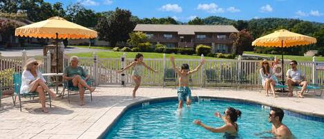 Piscina stagionale all'aperto